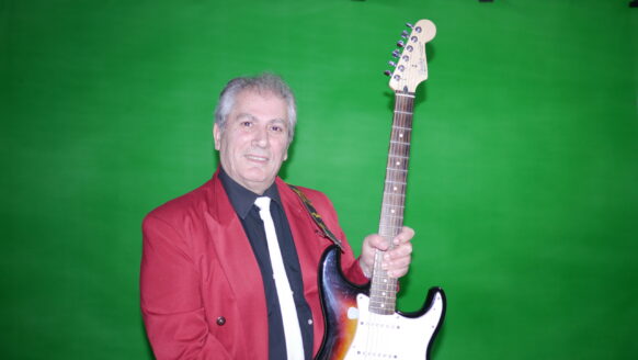 Charlie Singer
